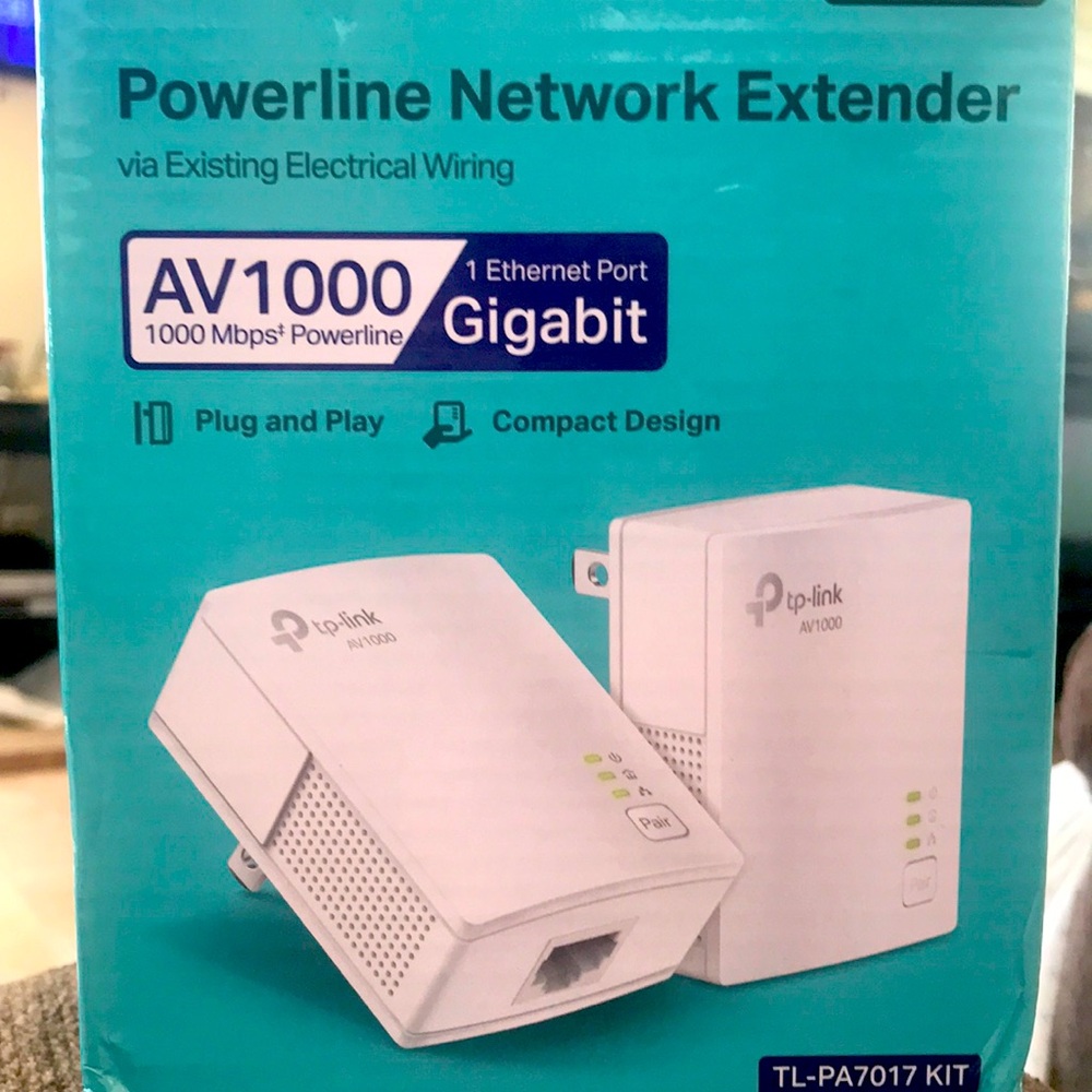 Powerline Network Extender with 2 Ethernet cables